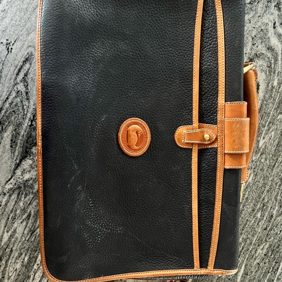 Vintage Dooney & Bourke All Weather Pebbled Leather Briefcase Messenger Bag - Picture 3 of 10